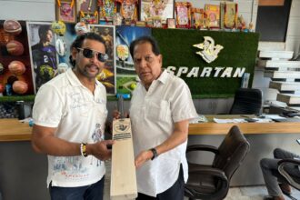 Former Sri Lankan player TM Dilshan visited Spartan Sports.